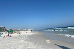 Beach Jewel 5bd-3 1/2 bath -5 min walk to Beach!